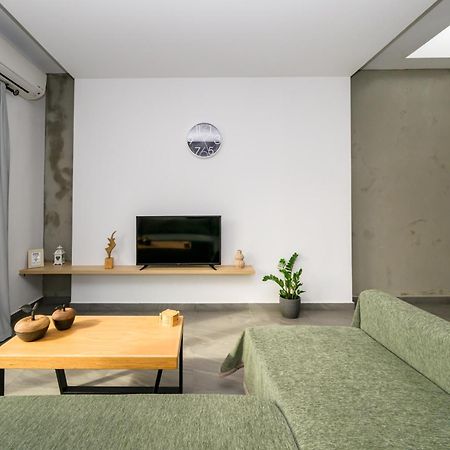 Modern Spacious Apartment 基萨莫斯 外观 照片