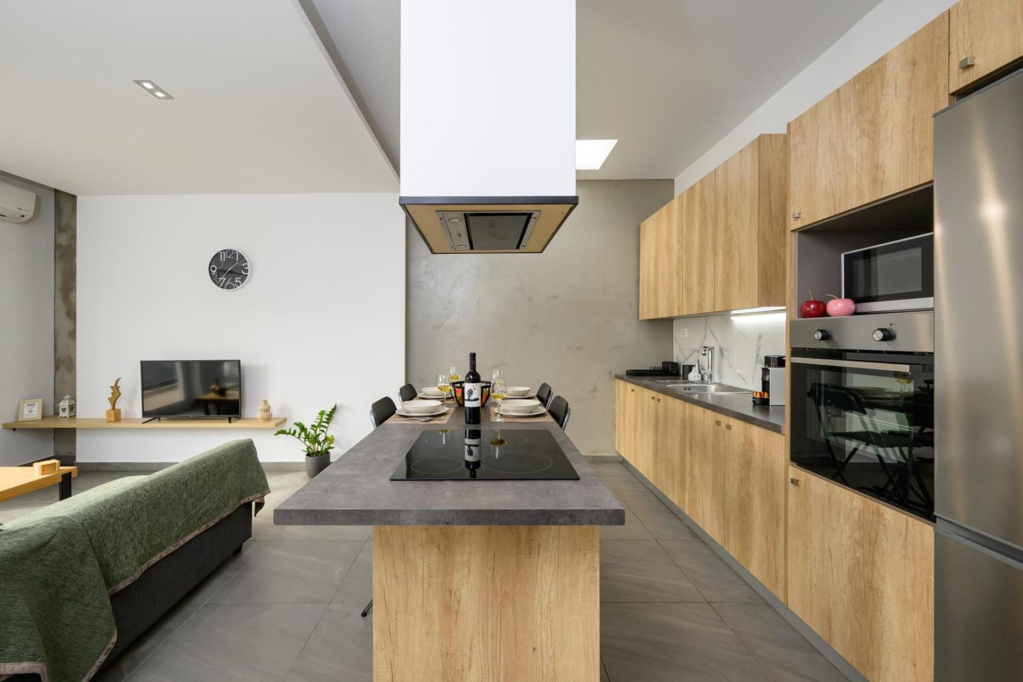 Modern Spacious Apartment 基萨莫斯 外观 照片