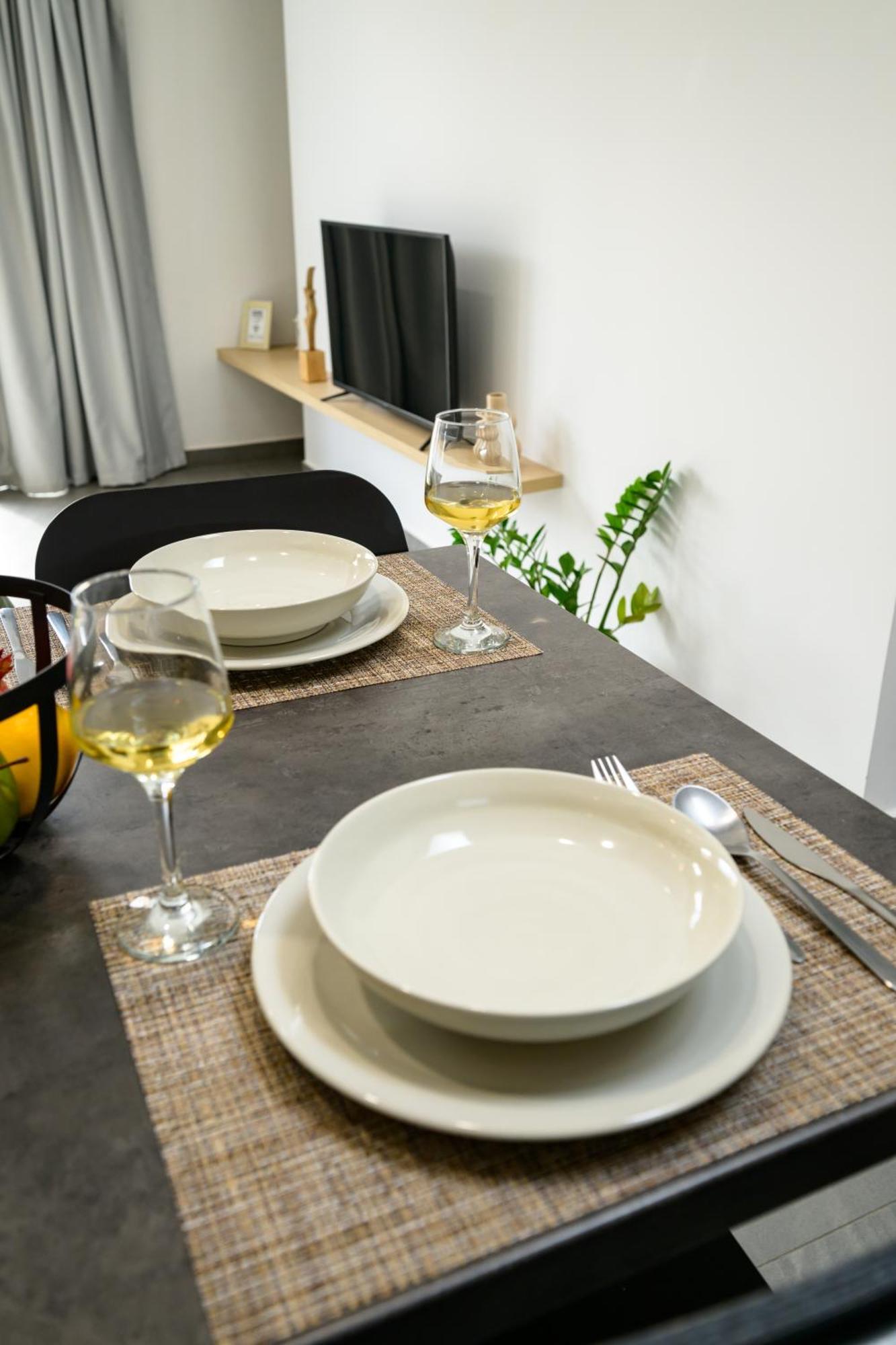 Modern Spacious Apartment 基萨莫斯 外观 照片