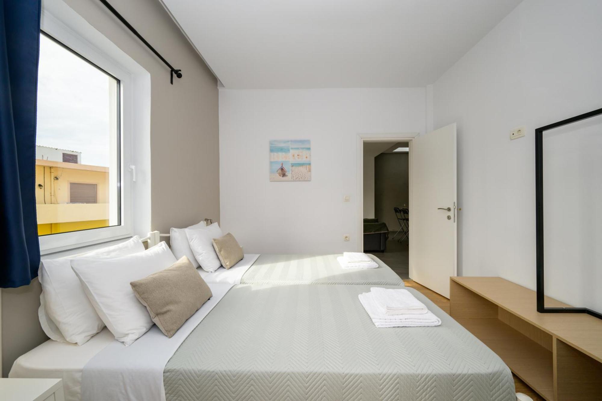 Modern Spacious Apartment 基萨莫斯 外观 照片