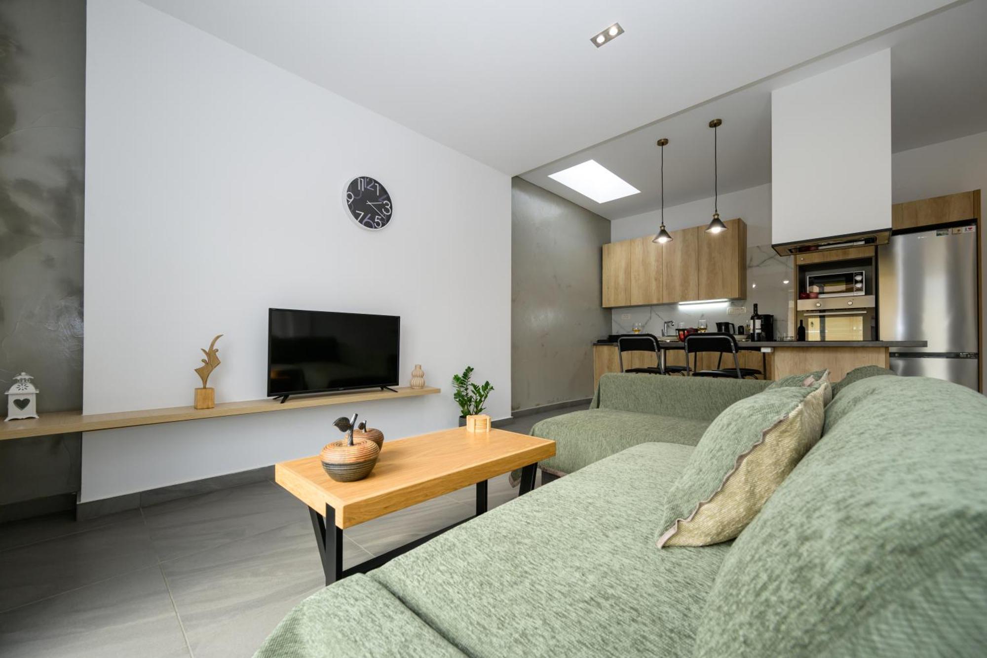 Modern Spacious Apartment 基萨莫斯 外观 照片